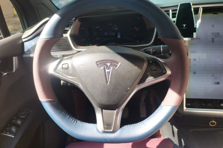 Used Tesla Model X 2017 X 100D Long Range Edition Steering Wheel