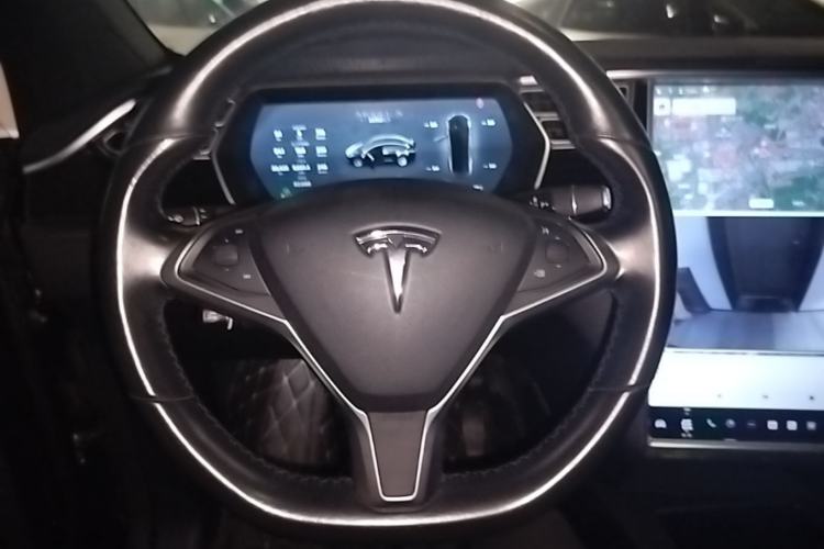 Used Tesla Model X 2017 X 100D Long Range Edition Steering Wheel