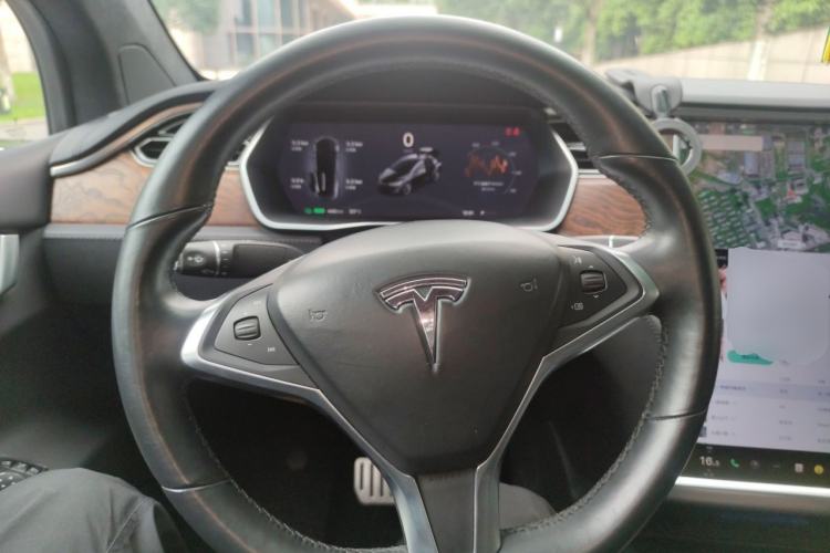 Used Tesla Model X 2017 X 100D Long Range Edition Steering Wheel