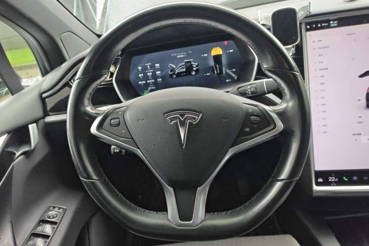 Used Tesla Model X 2017 X 100D Long Range Edition Steering Wheel