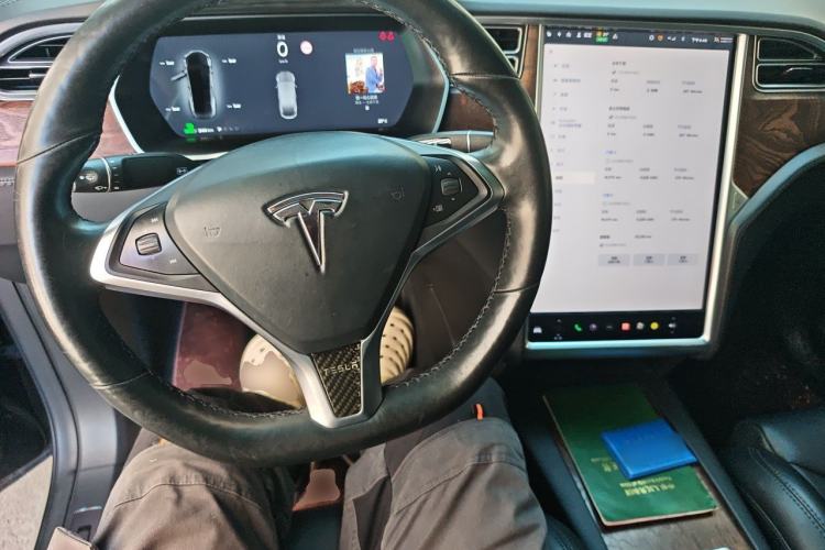 Used Tesla Model X 2017 X 100D Long Range Edition Steering Wheel