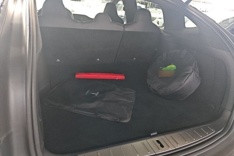 Used Tesla Model X 2017 X 100D Long Range Edition Trunk