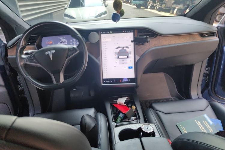 Used Tesla Model X 2017 X 100D Long Range Edition Center Console