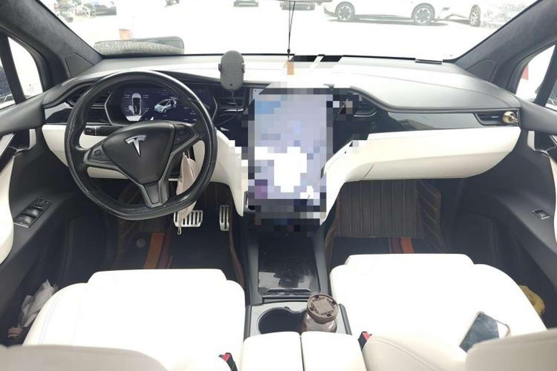 Used Tesla Model X 2017 X 100D Long Range Edition Center Console