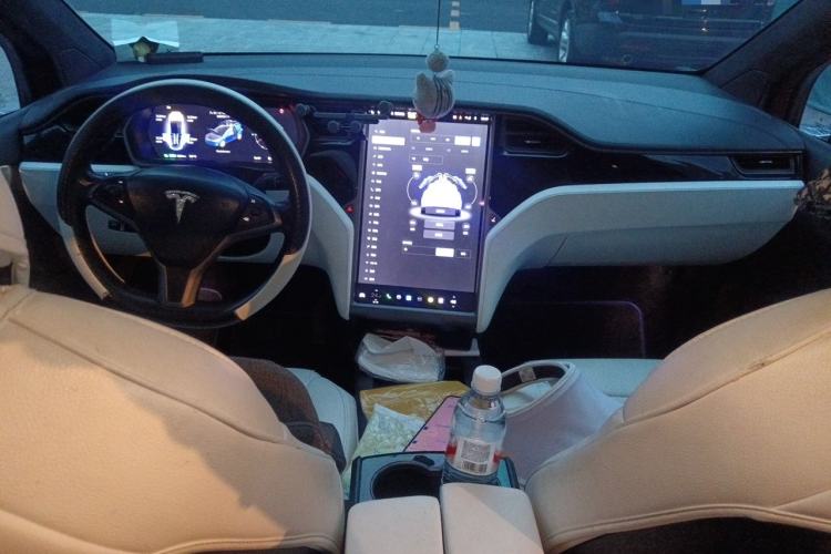 Used Tesla Model X 2017 X 100D Long Range Edition Center Console