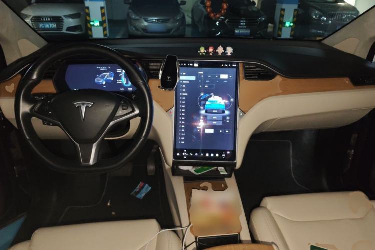 Used Tesla Model X 2017 X 100D Long Range Edition Center Console