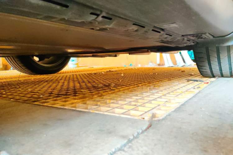 Used Tesla Model X 2017 X 100D Long Range Edition Chassis Front Left