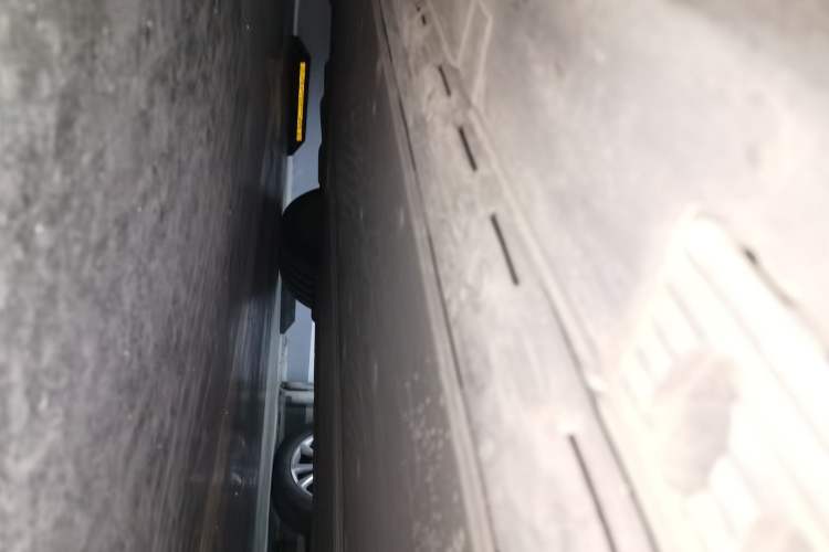 Used Tesla Model X 2017 X 100D Long Range Edition Chassis Front Right
