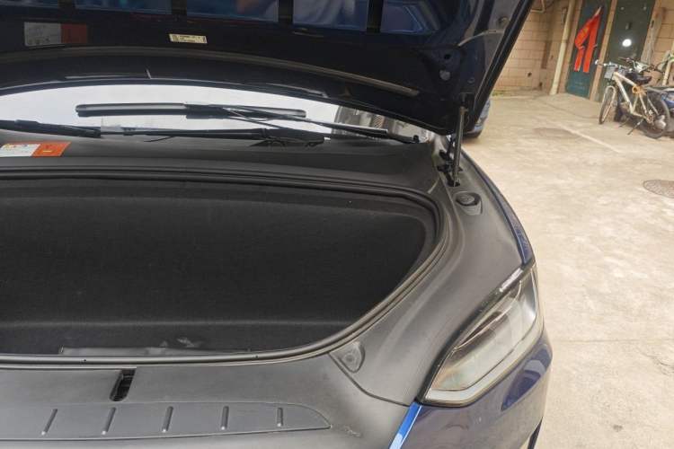 Used Tesla Model X 2017 X 100D Long Range Edition Engine Bay Left