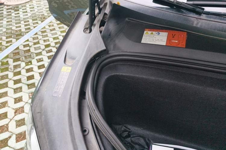 Used Tesla Model X 2017 X 100D Long Range Edition Engine Bay Right