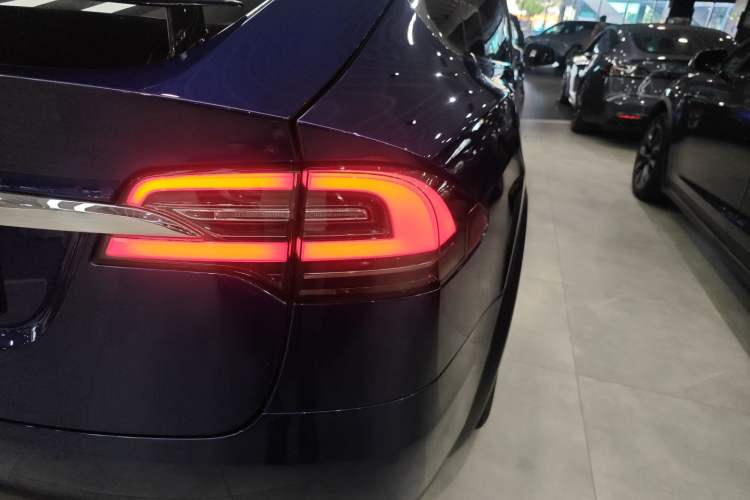 Used Tesla Model X 2017 X 100D Long Range Edition Exterior 6