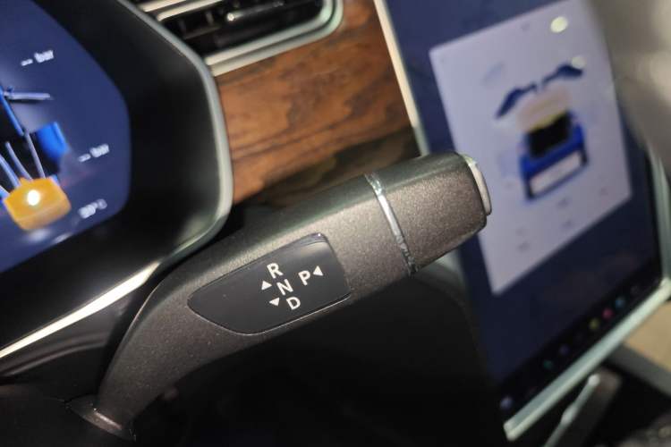 Used Tesla Model X 2017 X 100D Long Range Edition Gear Lever