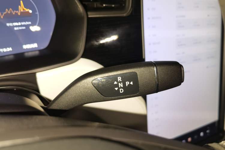 Used Tesla Model X 2017 X 100D Long Range Edition Gear Lever