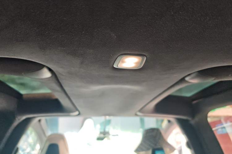 Used Tesla Model X 2017 X 100D Long Range Edition Headliner