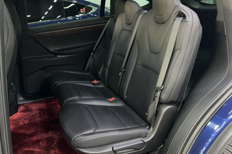 Used Tesla Model X 2017 X 100D Long Range Edition Interior 1