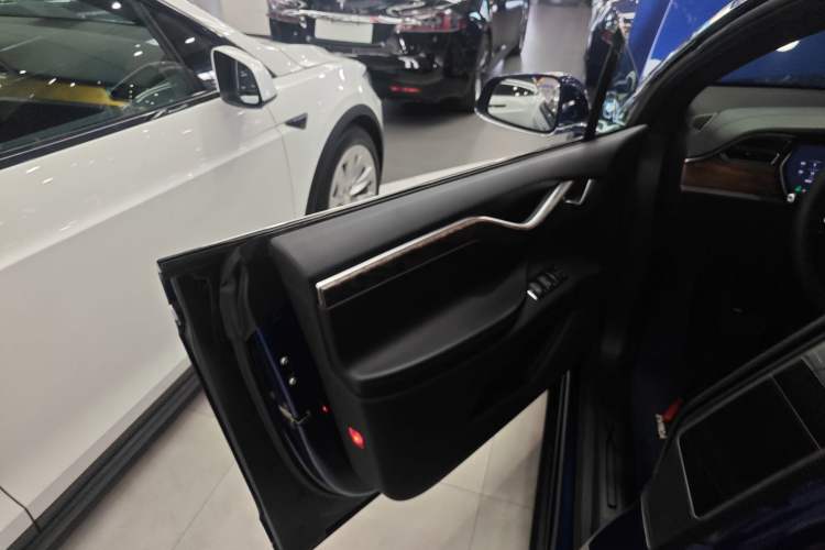 Used Tesla Model X 2017 X 100D Long Range Edition Interior 7