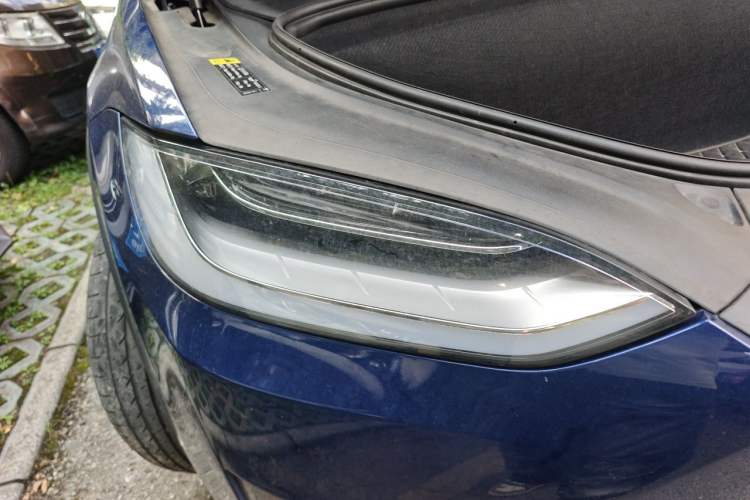 Used Tesla Model X 2017 X 100D Long Range Edition Right Front Headlight