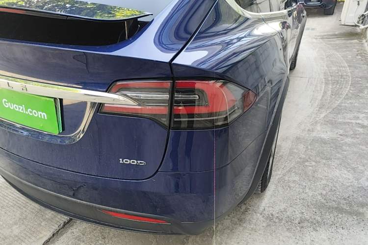 Used Tesla Model X 2017 X 100D Long Range Edition Right Rear Taillight