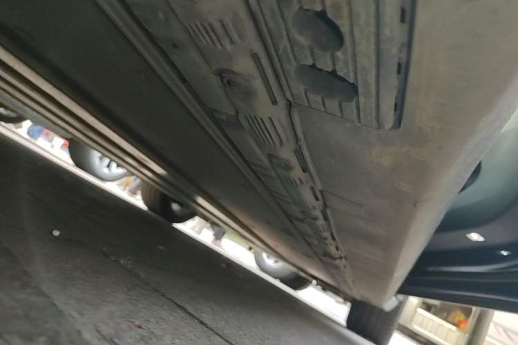 Used Tesla Model X 2017 X 100D Long Range Edition Right Side Sill