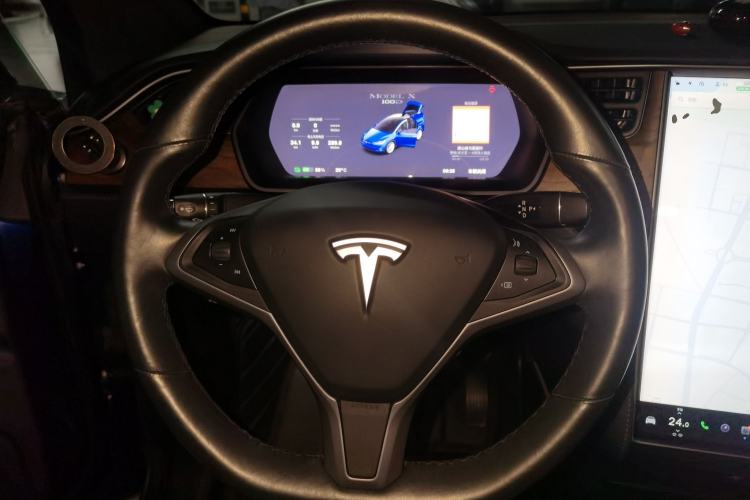 Used Tesla Model X 2017 X 100D Long Range Edition Steering Wheel