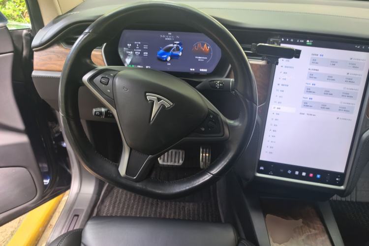 Used Tesla Model X 2017 X 100D Long Range Edition Steering Wheel