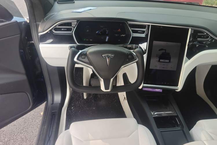 Used Tesla Model X 2017 X 100D Long Range Edition Steering Wheel