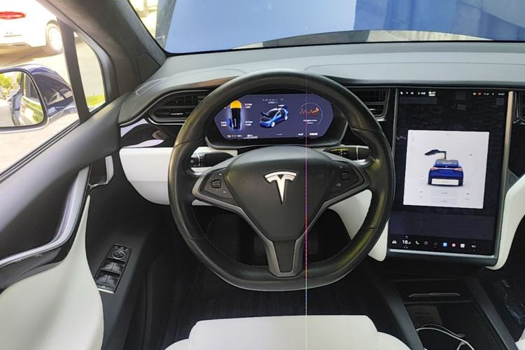 Used Tesla Model X 2017 X 100D Long Range Edition Steering Wheel