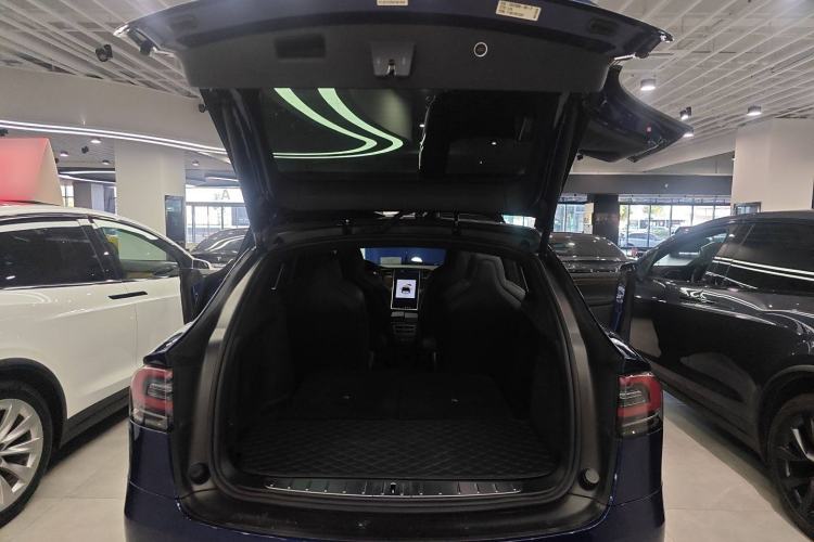 Used Tesla Model X 2017 X 100D Long Range Edition Trunk
