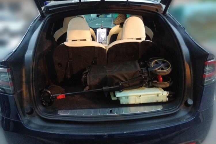 Used Tesla Model X 2017 X 100D Long Range Edition Trunk