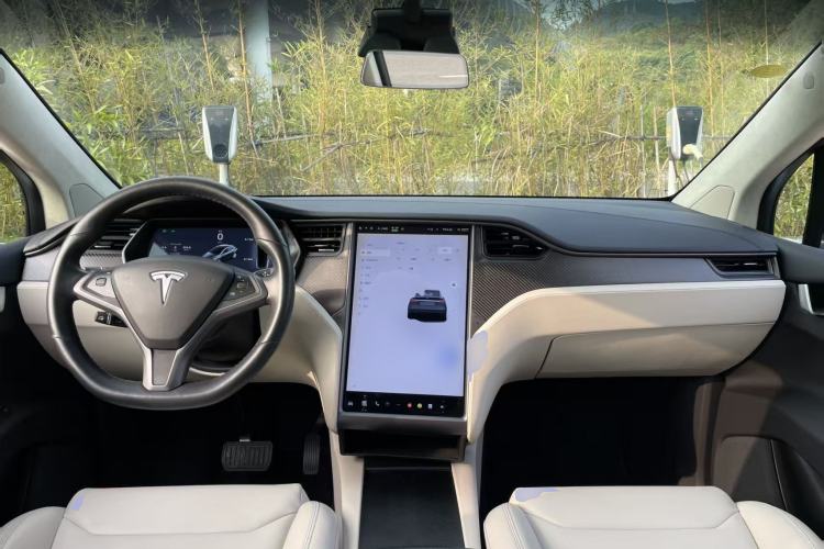 Used Tesla Model X 2017 X 100D Long Range Edition Center Console