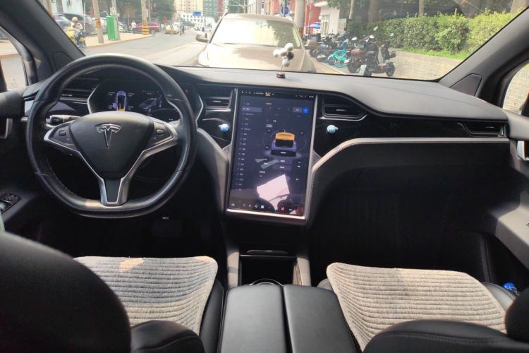 Used Tesla Model X 2017 X 100D Long Range Edition Center Console