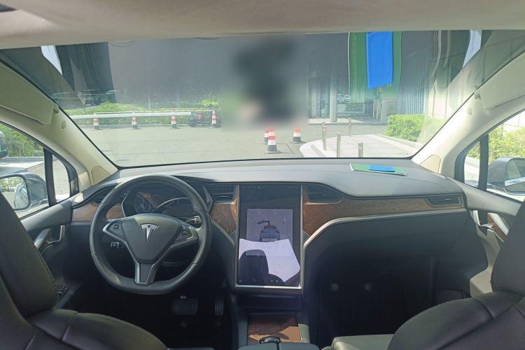 Used Tesla Model X 2017 X 100D Long Range Edition Center Console