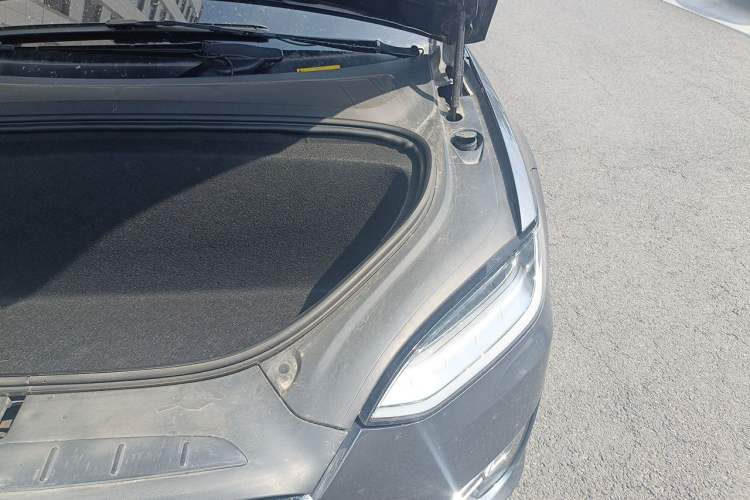 Used Tesla Model X 2017 X 100D Long Range Edition Engine Bay Left