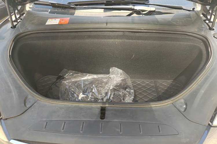 Used Tesla Model X 2017 X 100D Long Range Edition Engine Bay