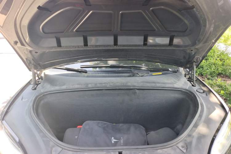 Used Tesla Model X 2017 X 100D Long Range Edition Engine Bay