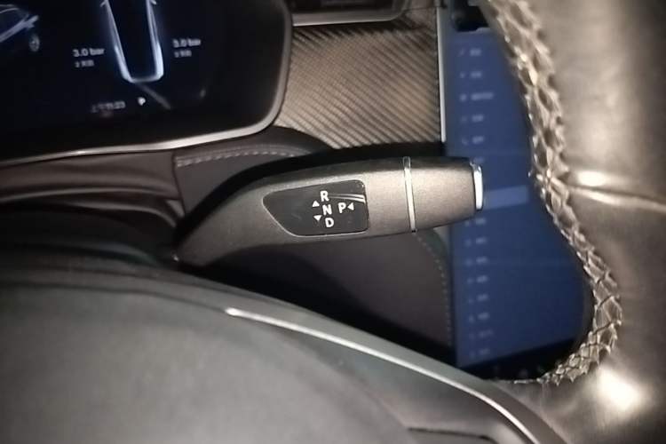 Used Tesla Model X 2017 X 100D Long Range Edition Gear Lever