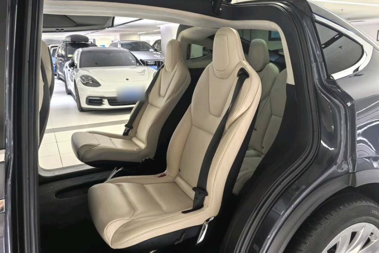 Used Tesla Model X 2017 X 100D Long Range Edition Interior 3