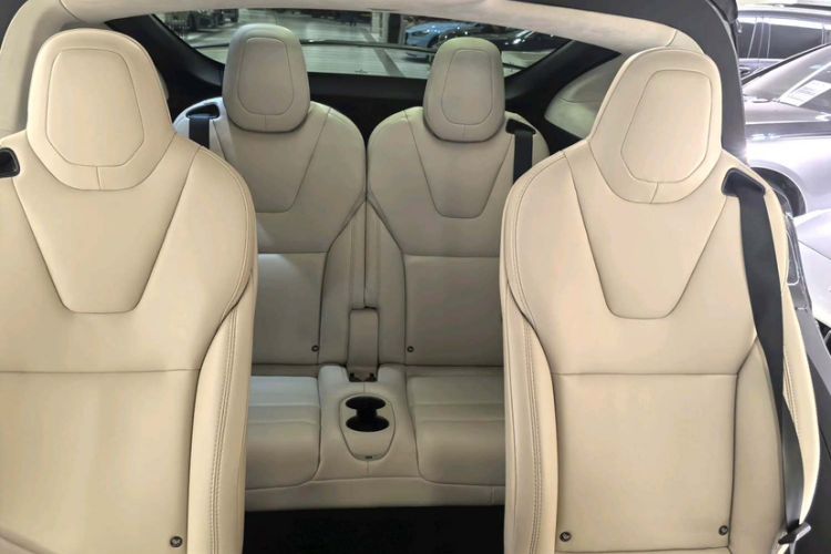 Used Tesla Model X 2017 X 100D Long Range Edition Interior 6