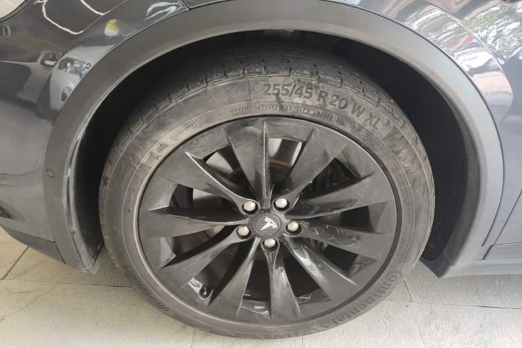 Used Tesla Model X 2017 X 100D Long Range Edition Left Front Wheel Hub