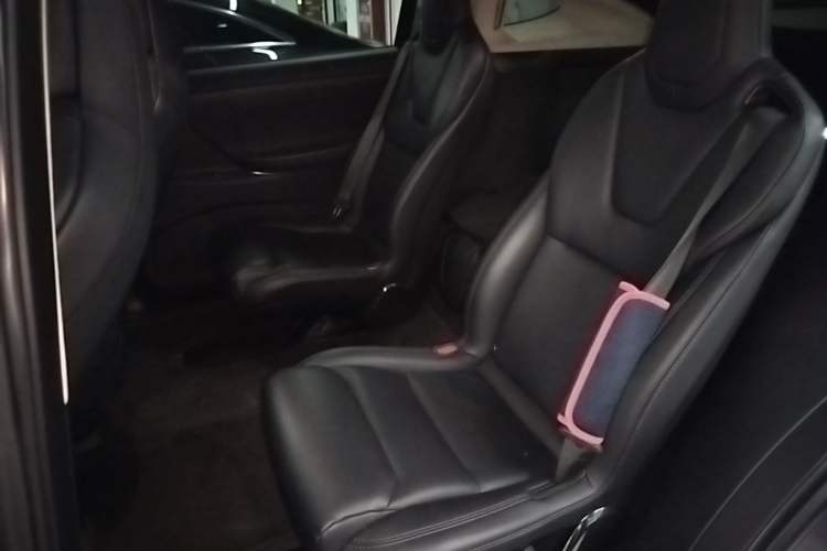 Used Tesla Model X 2017 X 100D Long Range Edition Left Rear Seat