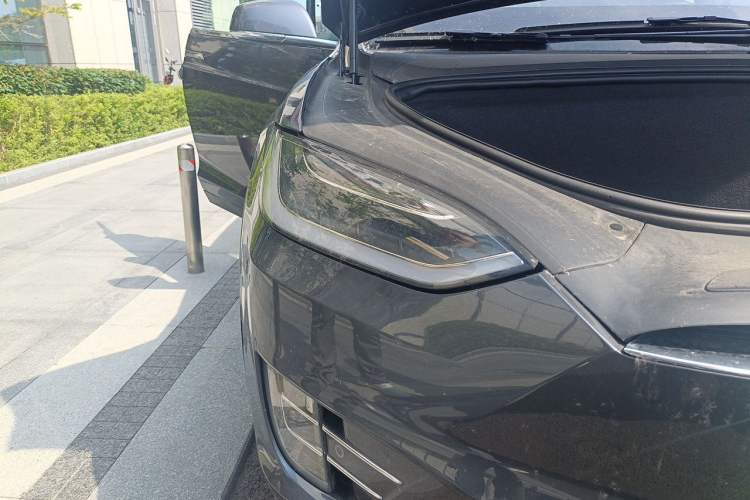 Used Tesla Model X 2017 X 100D Long Range Edition Right Front Headlight