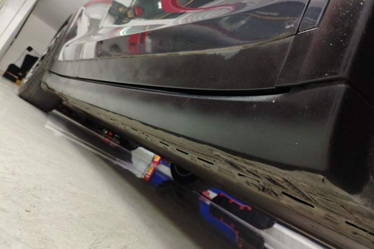 Used Tesla Model X 2017 X 100D Long Range Edition Right Side Sill