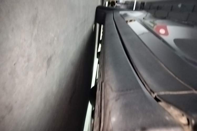 Used Tesla Model X 2017 X 100D Long Range Edition Right Side Sill