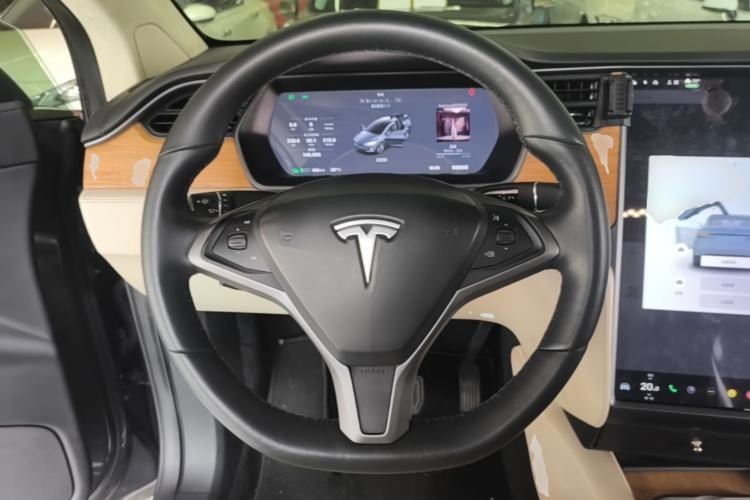 Used Tesla Model X 2017 X 100D Long Range Edition Steering Wheel