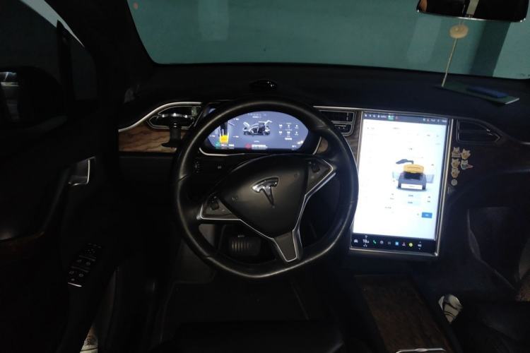 Used Tesla Model X 2017 X 100D Long Range Edition Steering Wheel