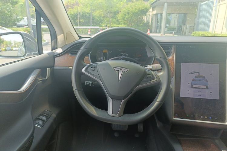 Used Tesla Model X 2017 X 100D Long Range Edition Steering Wheel