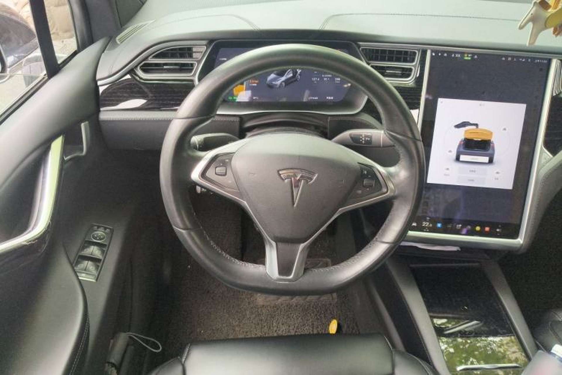Used Tesla Model X 2017 X 100D Long Range Edition Steering Wheel
