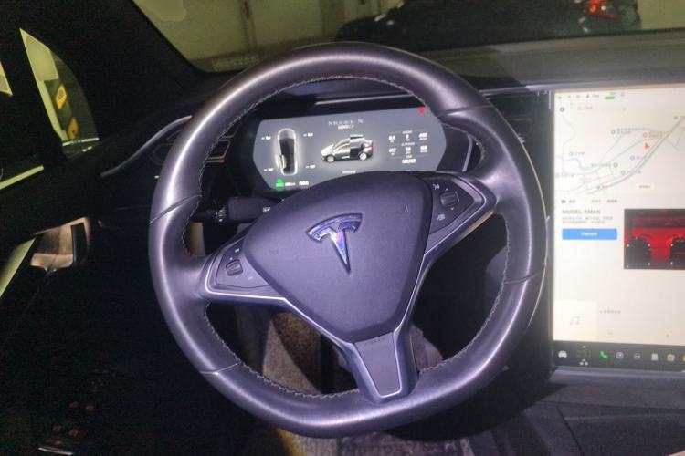 Used Tesla Model X 2017 X 100D Long Range Edition Steering Wheel