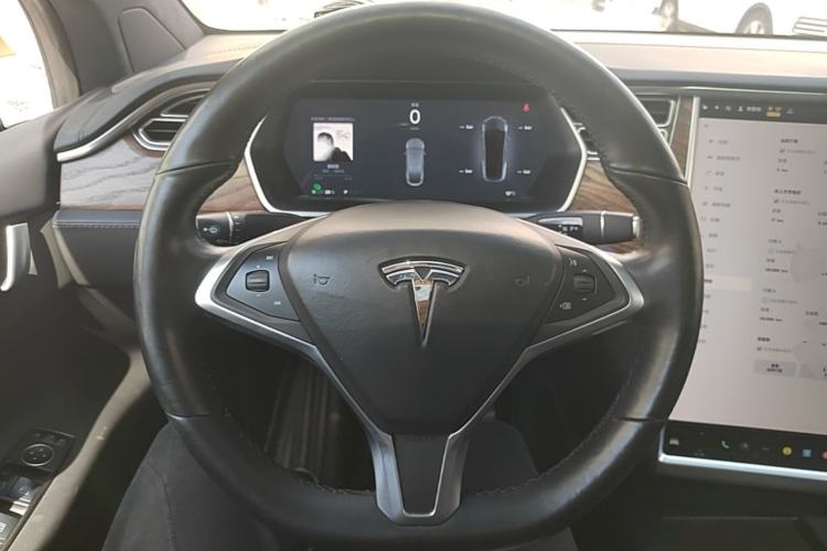 Used Tesla Model X 2017 X 100D Long Range Edition Steering Wheel