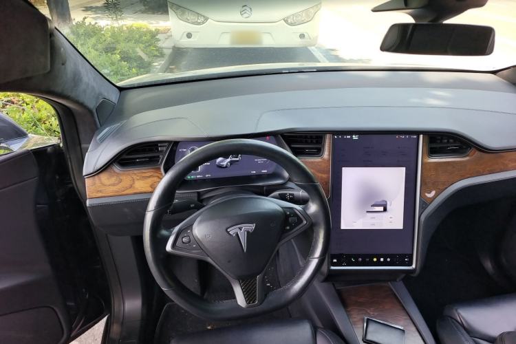 Used Tesla Model X 2017 X 100D Long Range Edition Steering Wheel